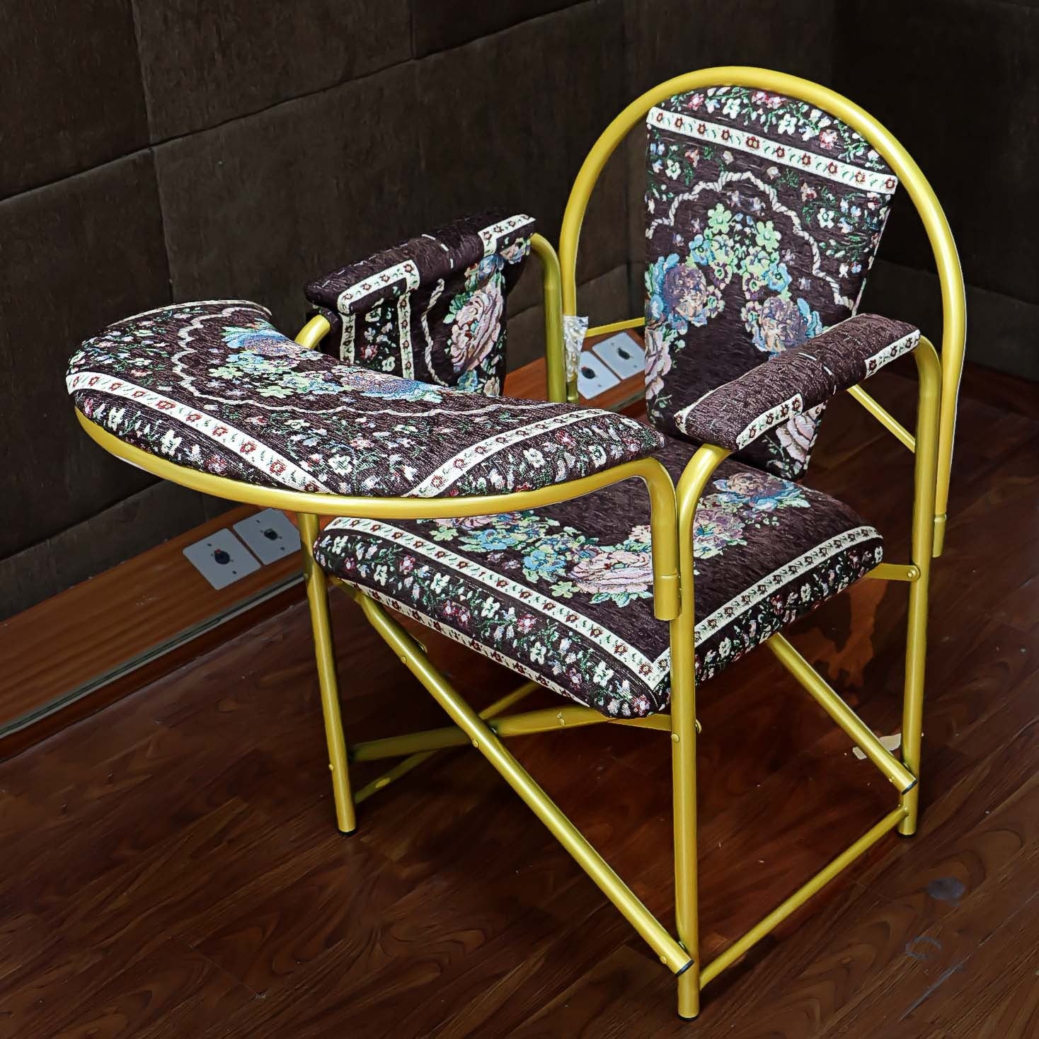 كرسي الصلاة المطور