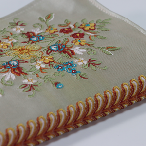Embroidered silk cover to save the Quran